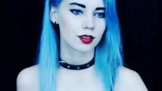 Blue Beauty Webcam Masturbates